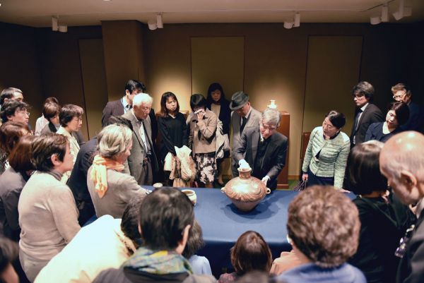 画廊对谈　川岛公之「ＤＯＧＵ 一些陶俑－」