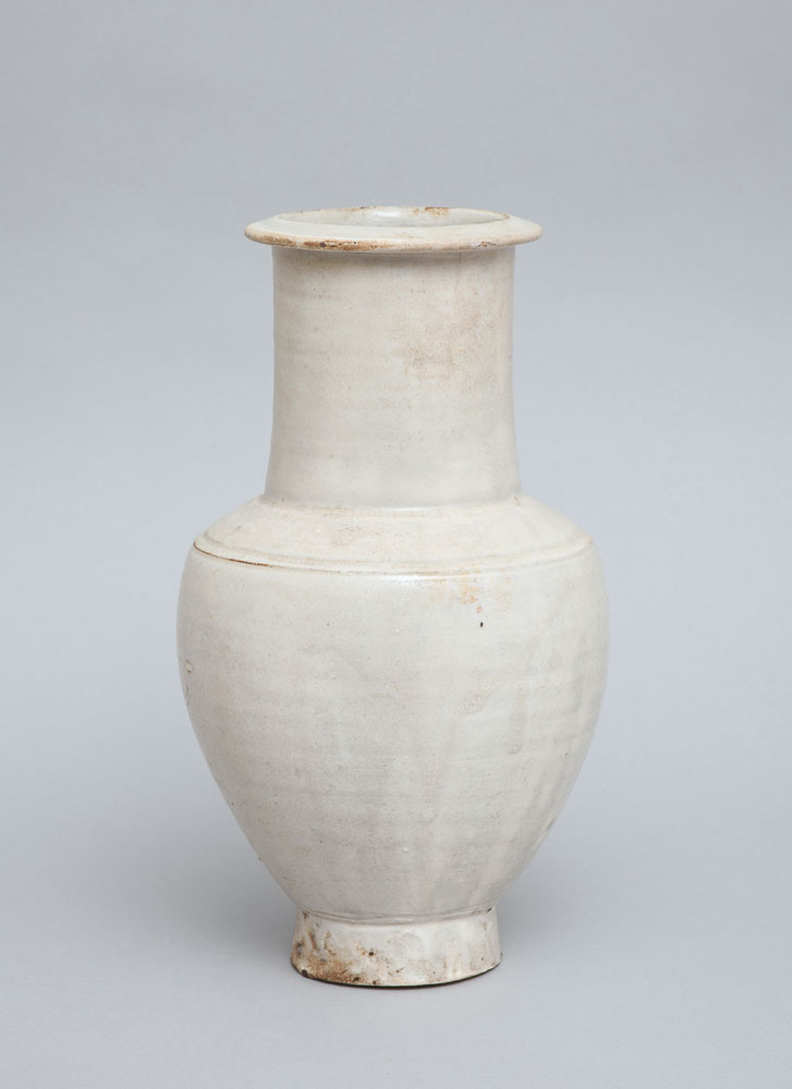 磁州窯白瓷瓶　中国 北宋時代（960～1127）H.28.5cm